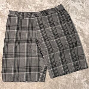 O'Neill Gray Plaid Hybrid Boardwalk Shorts Size 36 – Lightweight & Versatile
